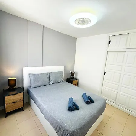 Silent With Cozy Terrace And Ocean View *