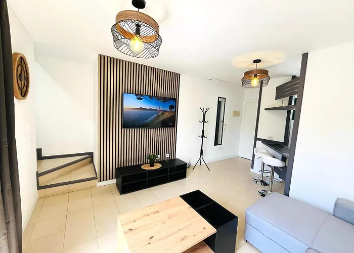 Silent With Cozy Terrace And Ocean View Appartement Arona (Tenerife)