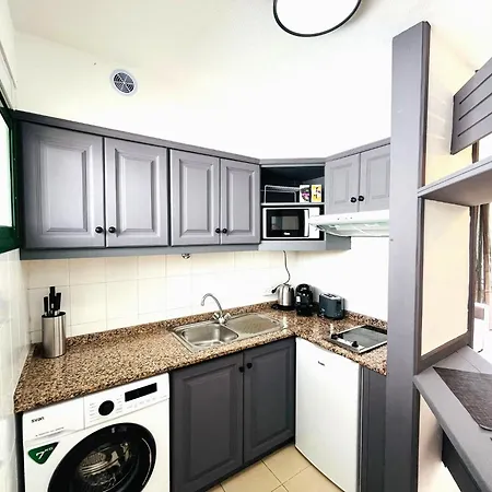 Apartamento Silent With Cozy Terrace And Ocean View *